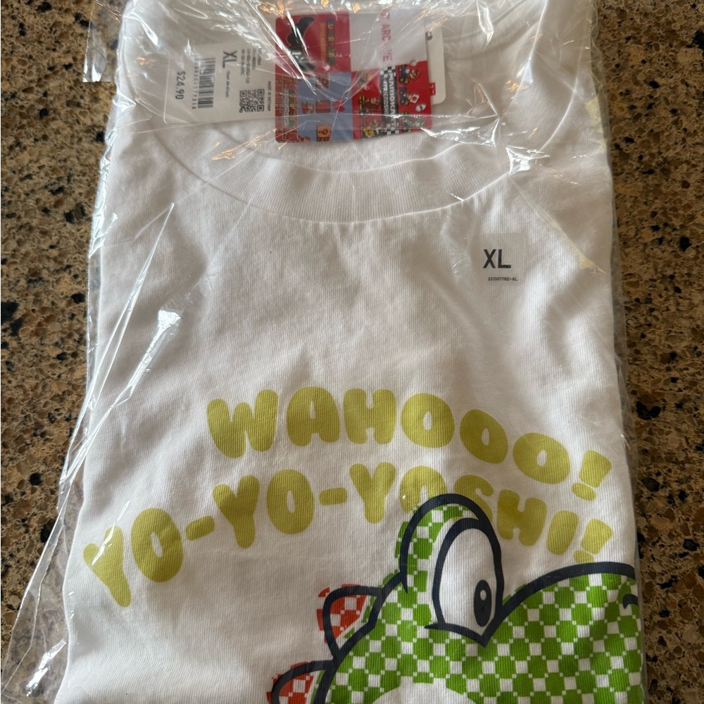 Uniqlo Yo-Yo-Yoshi Tee - White and Green